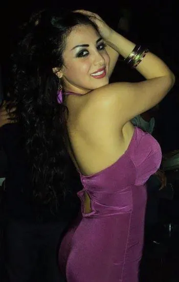 Sexy Le Roi Hotel Call Girl